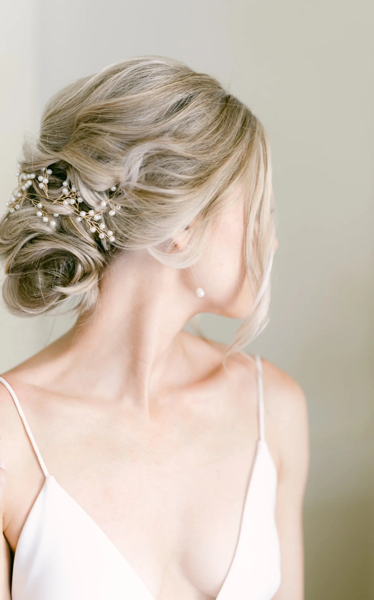 Bridal hair and airbrush makeup by VO evolution — photograph 3